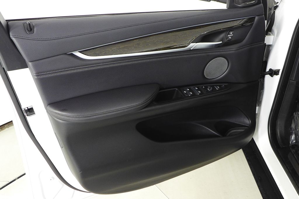 Thumbnail: 2018 BMW X6 - 11