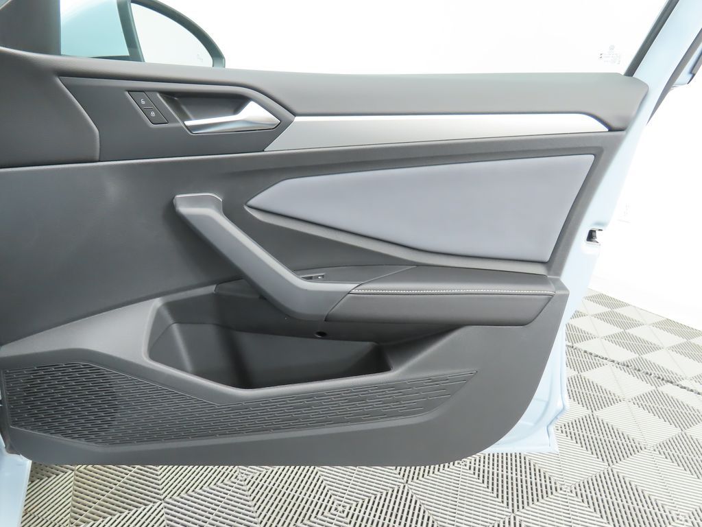 Thumbnail: 2026 Volkswagen Jetta - 25