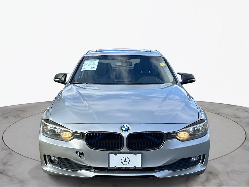 Thumbnail: 2015 BMW 3 Series - 3