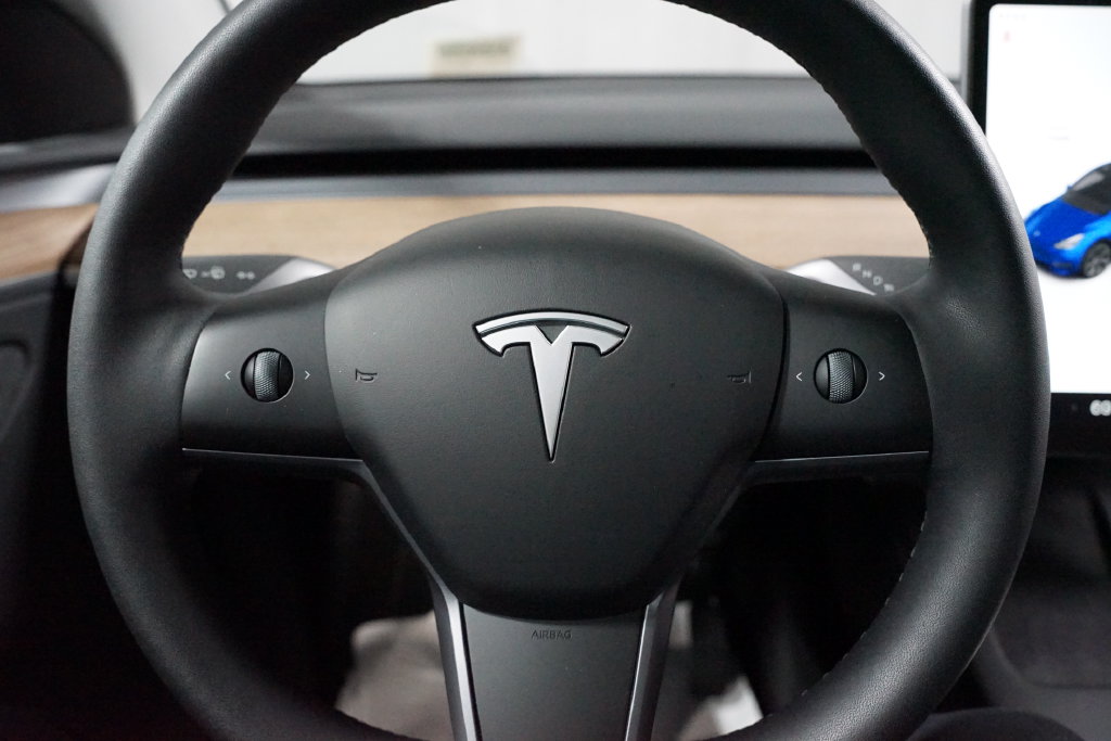 Thumbnail: 2025 Tesla Model Y - 12