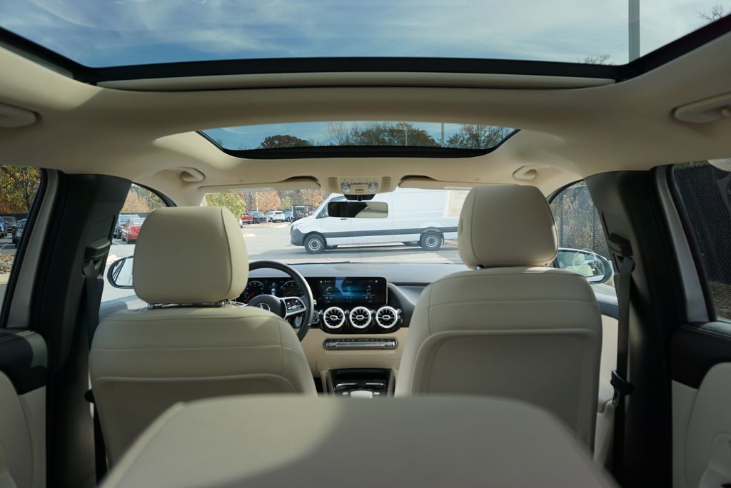 Thumbnail: 2021 Mercedes-Benz GLA - 19