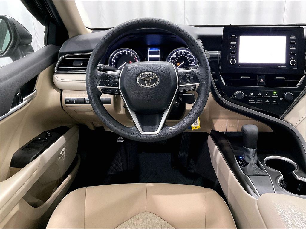 2021 Toyota Camry — photo 17