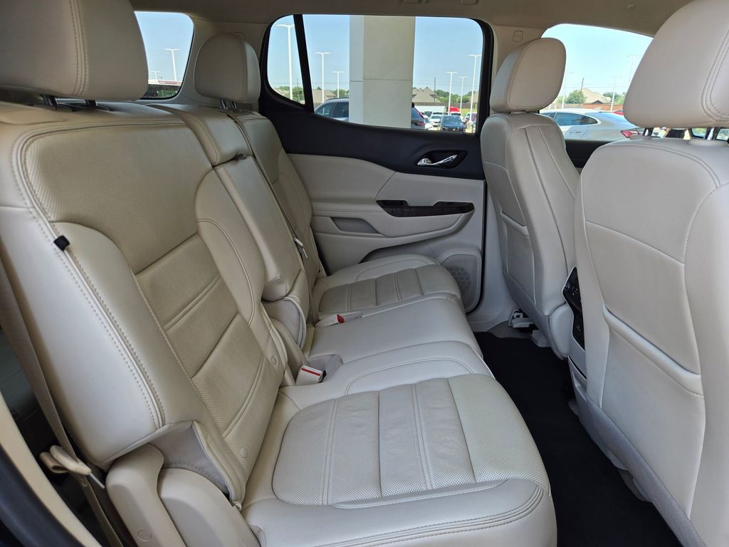 Used 2023 GMC Acadia SUV