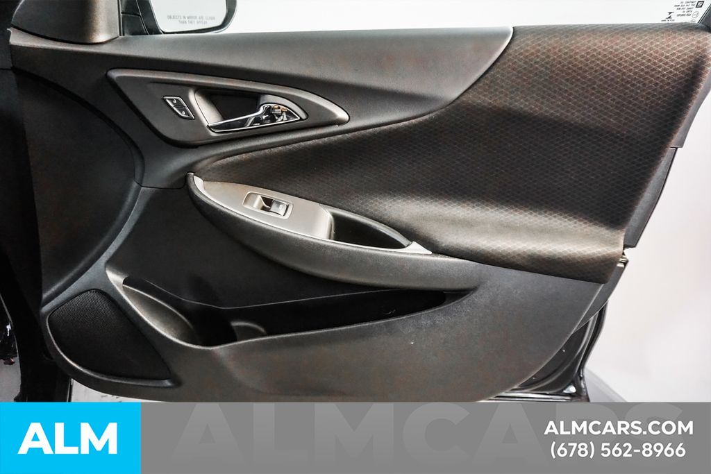 Used 2025 Black Chevrolet LT image 43
