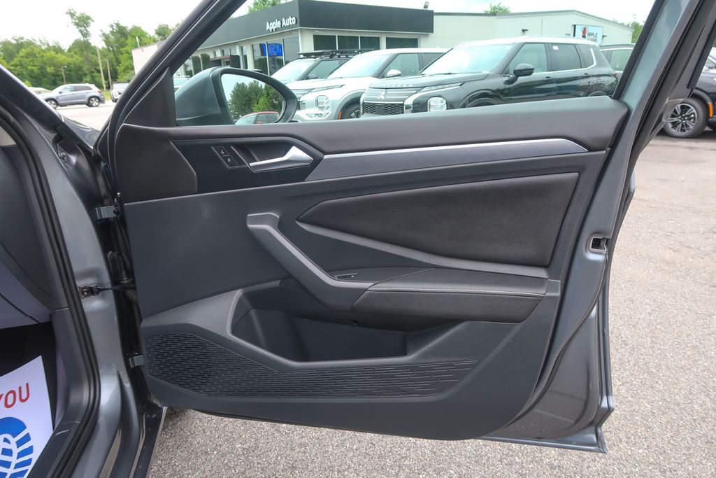 2024 Volkswagen Jetta 1.5T SE