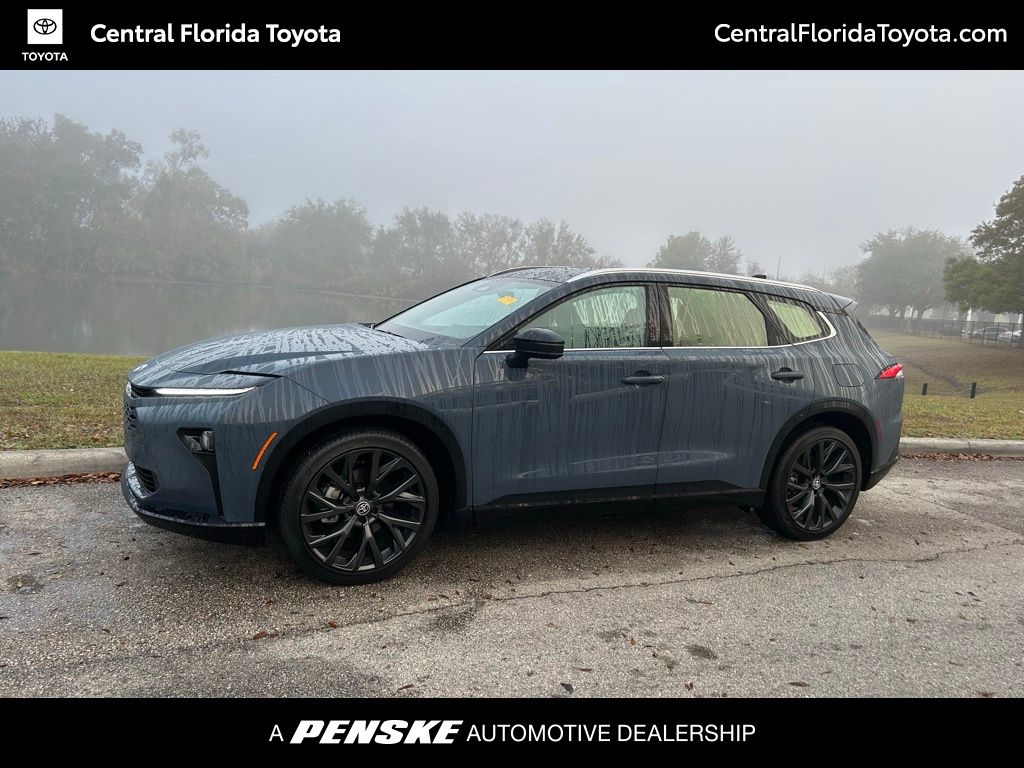 2025 Toyota Crown Signia Limited -
                  Orlando, FL