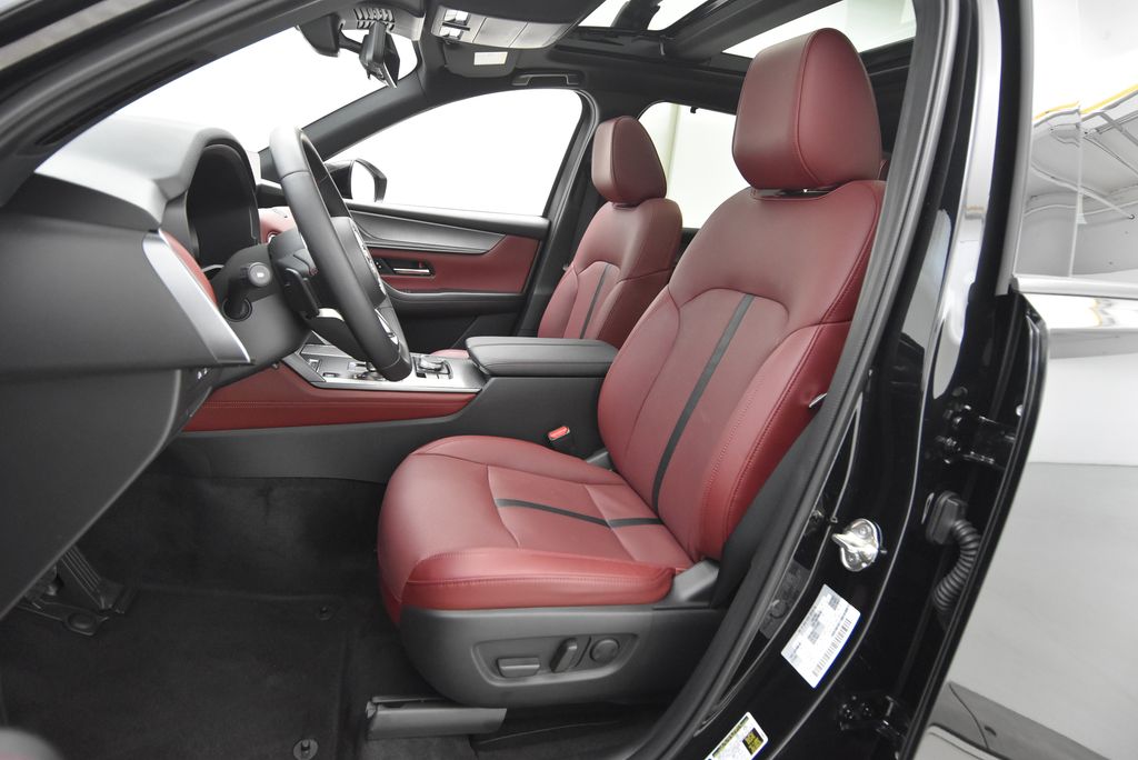 2025 Mazda CX-70 PHEV Premium Plus photo