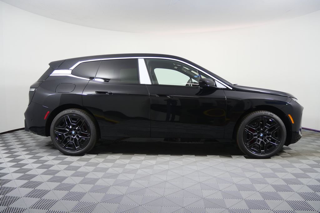 Thumbnail: 2026 BMW iX - 2