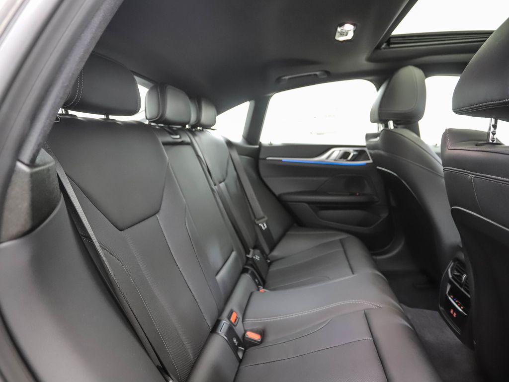 2025 BMW i4 xDrive40 24