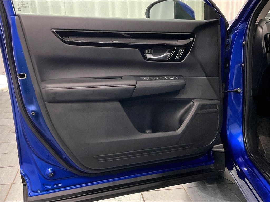 2023 Honda CR-V — photo 9