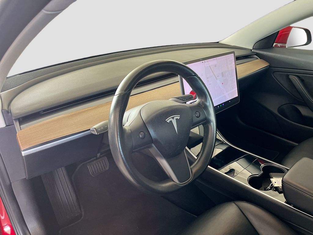 Used 2018 Red Tesla Mid Range image 9