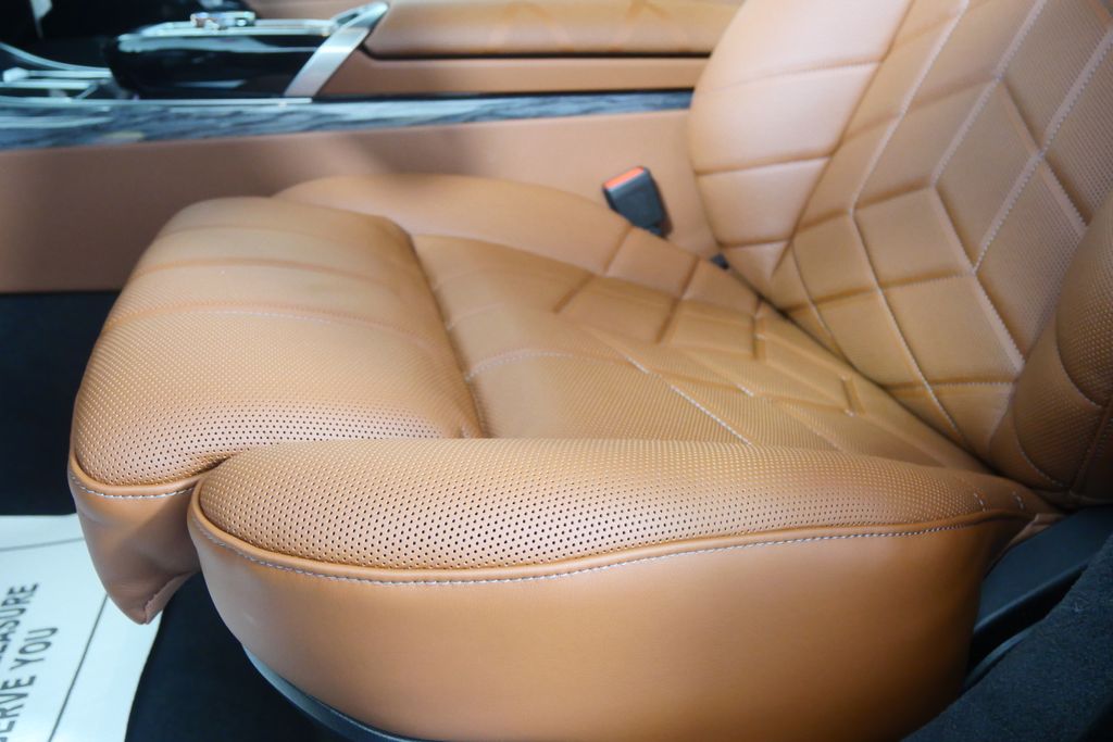 Thumbnail: 2026 BMW 7 Series - 10