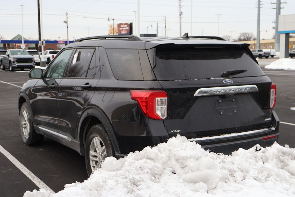 2023 Ford Explorer XLT 11