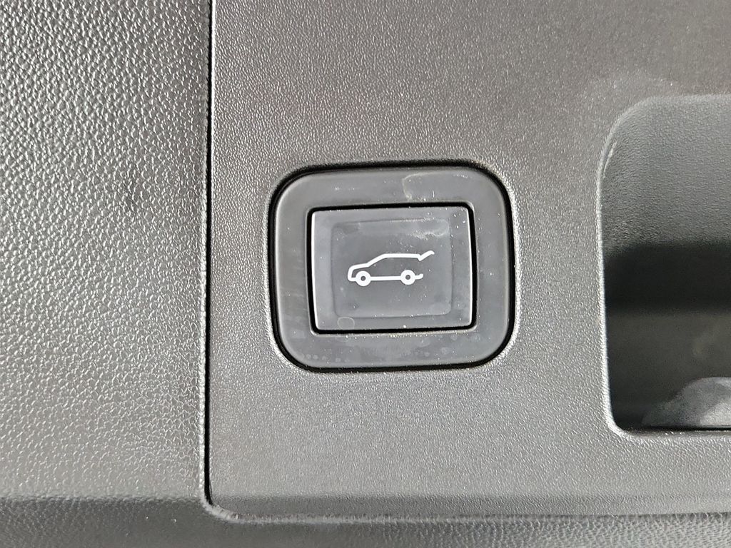 2020 Cadillac XT5 Premium Luxury White at Tom Peacock Cadillac