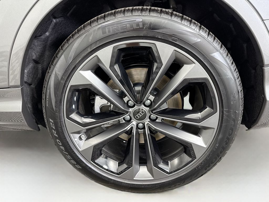 Thumbnail: 2026 Audi Q7 - 32