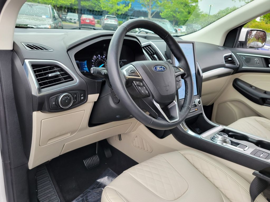 Thumbnail: 2024 Ford Edge - 28