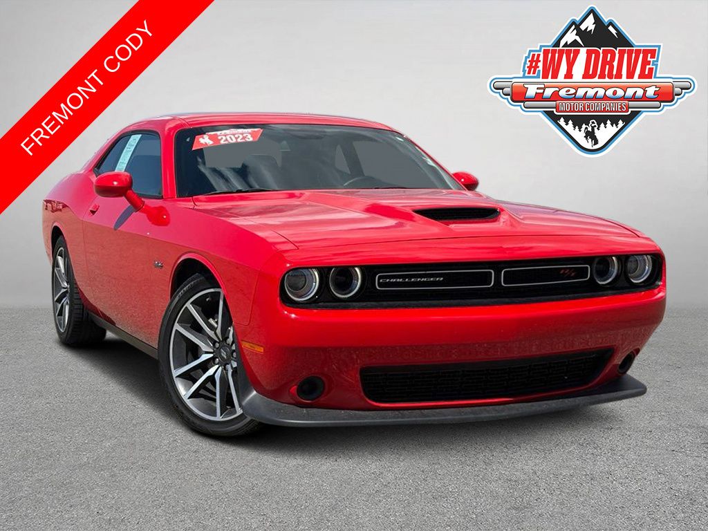 Torred Clearcoat 2023 Dodge Challenger Coupe Rear-Wheel Drive 6-Speed Manual