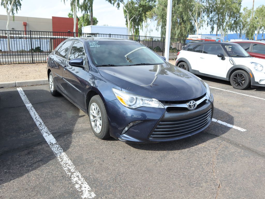 Thumbnail: 2015 Toyota Camry - 3