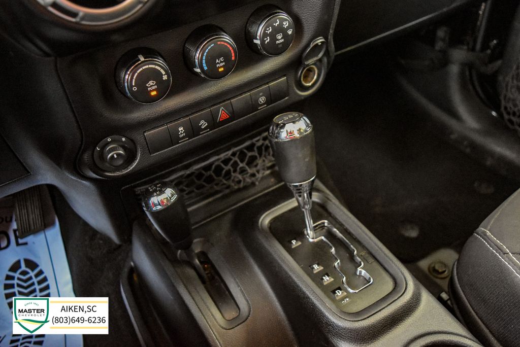 Used 2017 Jeep Wrangler SUV