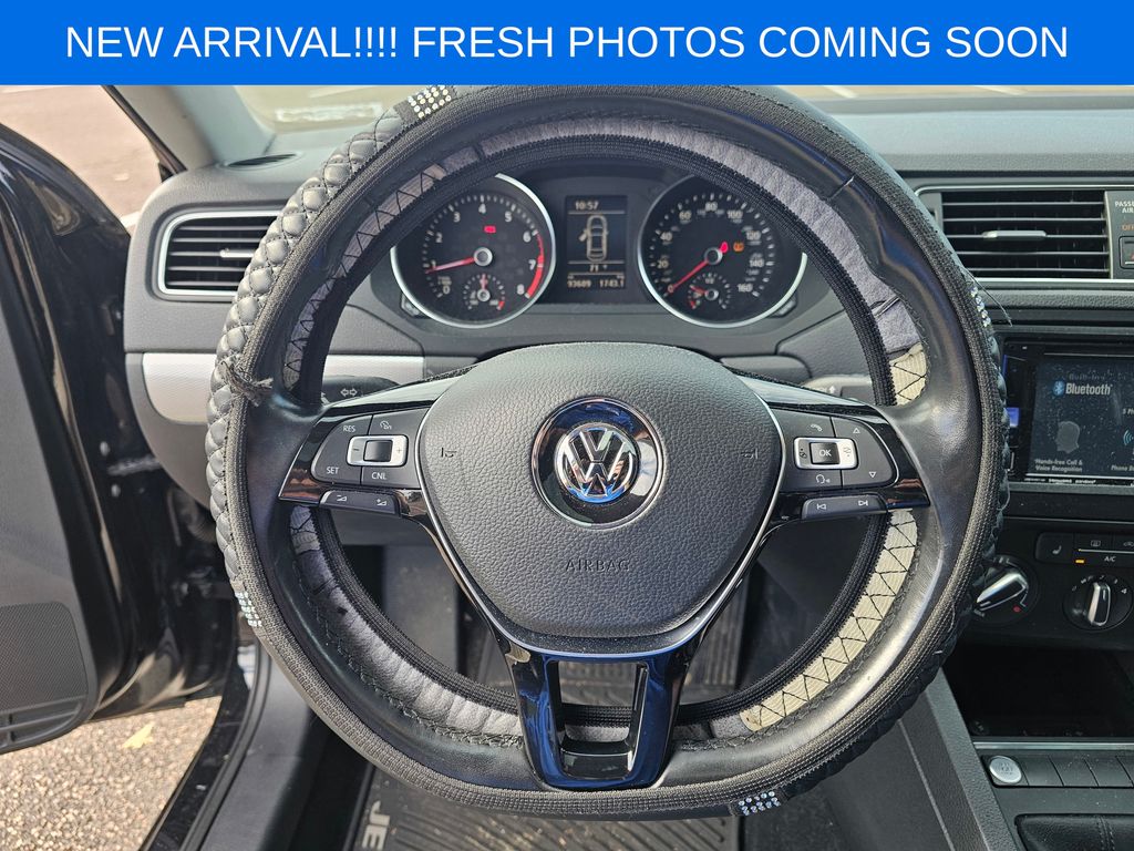 2017 Volkswagen Jetta 1.4T SE 15