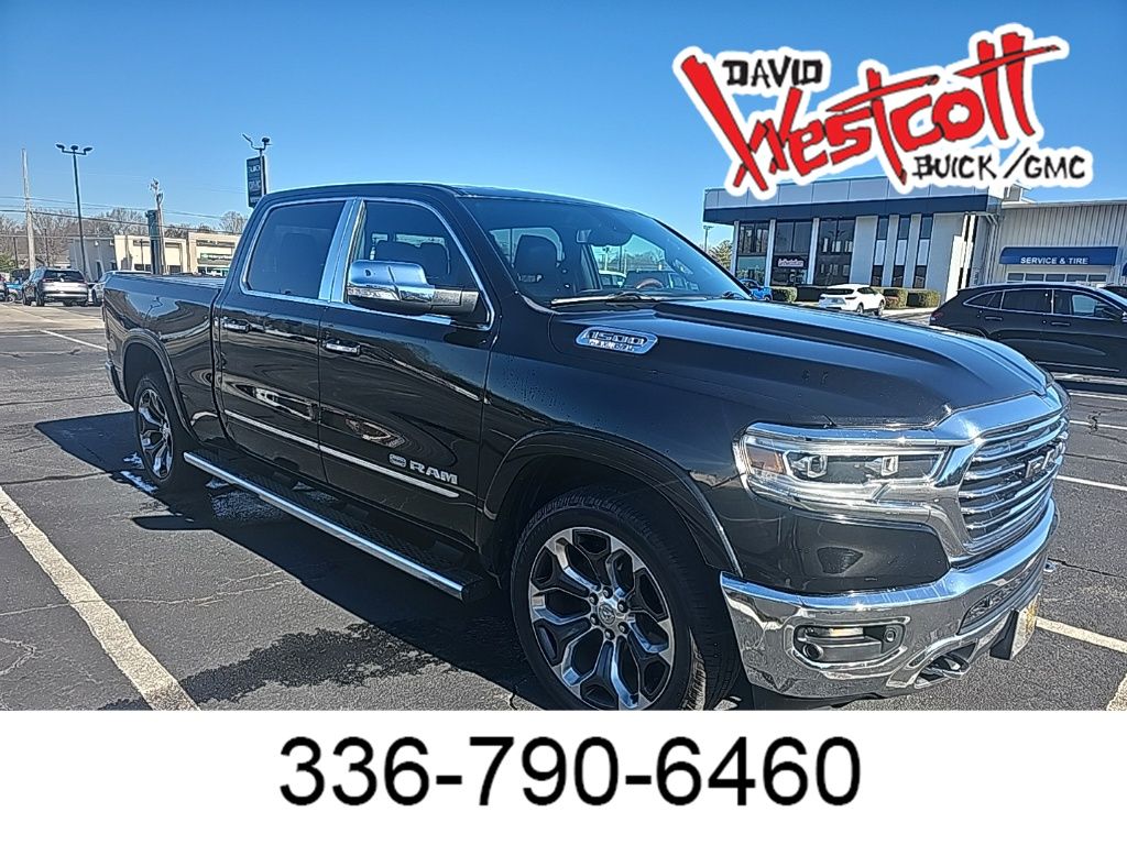 Diamond Black Crystal Pearlcoat 2019 RAM 1500 Laramie Longhorn Crew Cab 4WD Pickup Truck Four-Wheel Drive 8-Speed Automatic