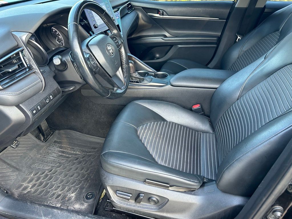 Thumbnail: 2021 Toyota Camry - 14