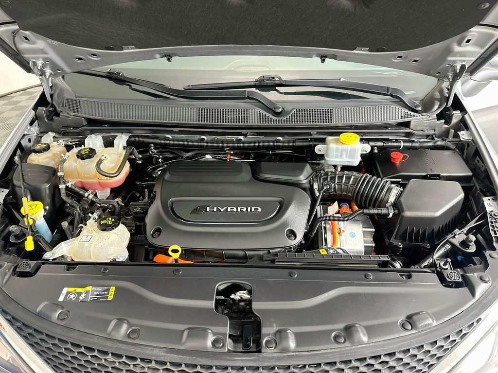 Thumbnail: 2020 Chrysler Pacifica - 32