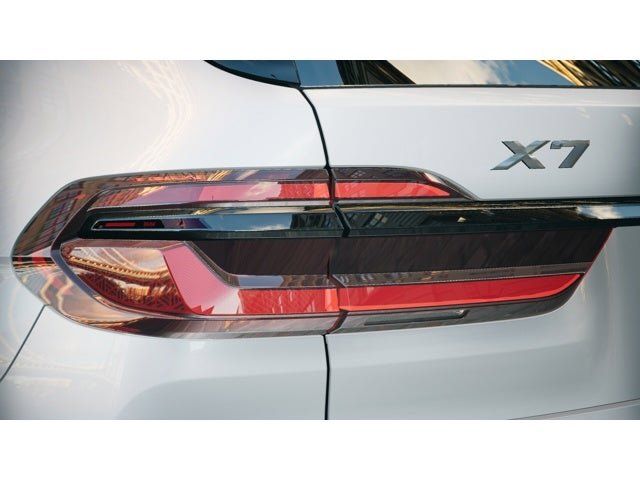 2026 BMW X7 xDrive40i 8