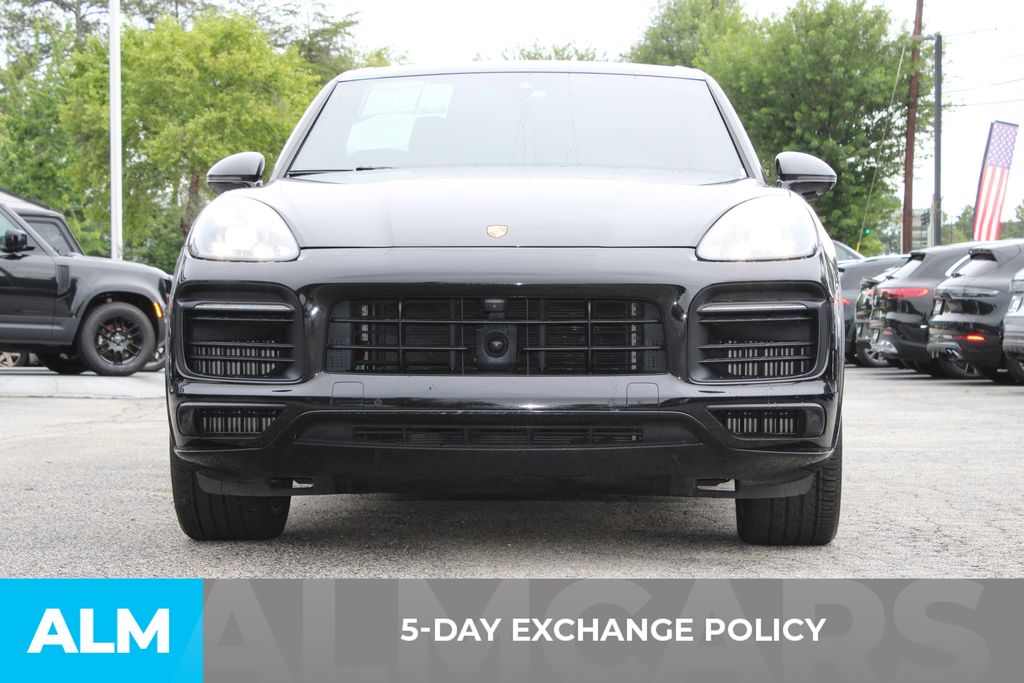 Used 2022  Porsche GTS image 4