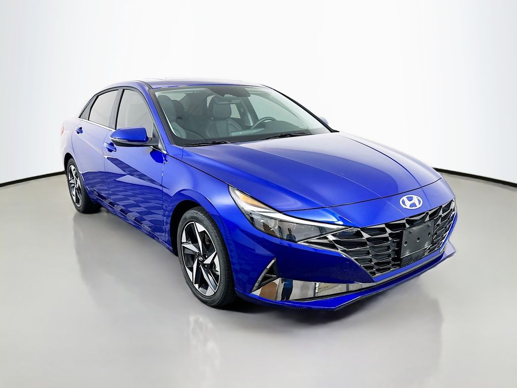 Thumbnail: 2023 Hyundai Elantra - 3