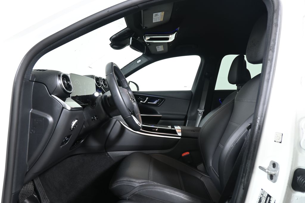 Thumbnail: 2025 Mercedes-Benz GLC - 3