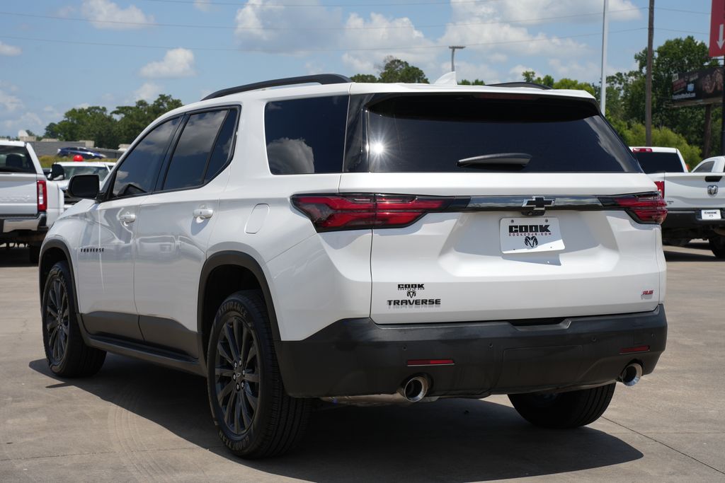 2022 Chevrolet Traverse RS Beige at Texan Dodge Chrysler Jeep Ram