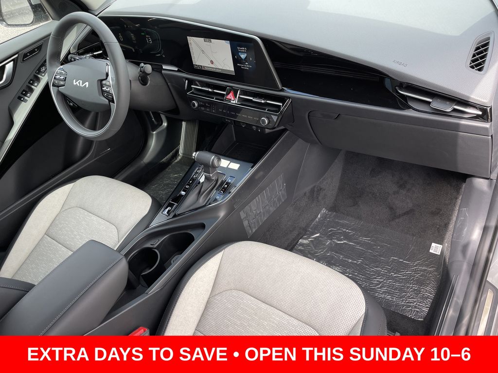 new 2025 Kia Niro car, priced at $27,646