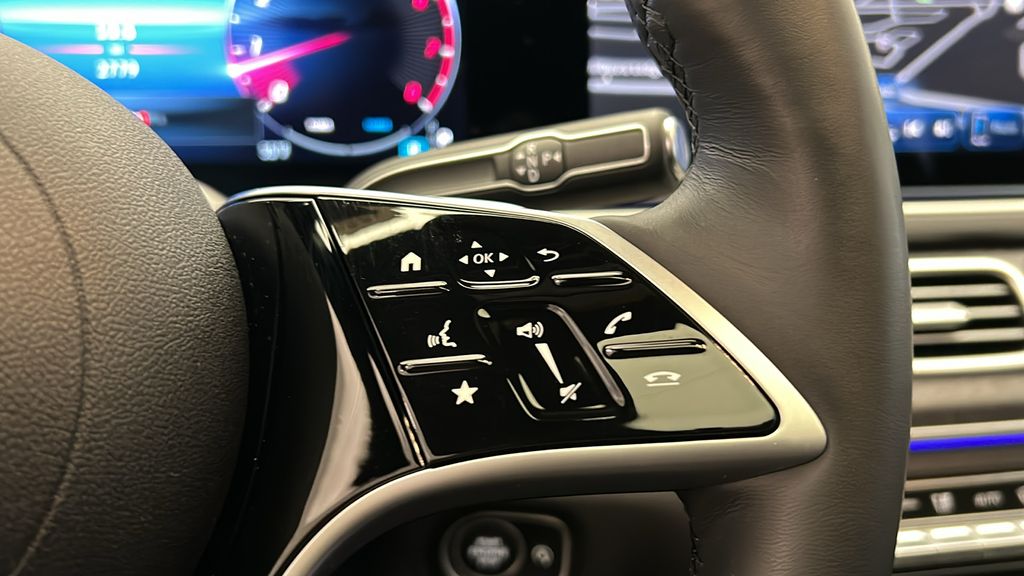 2025 Mercedes-Benz GLS 450 4MATIC 15