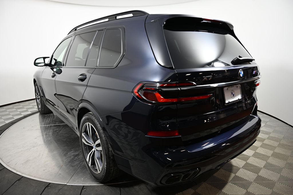 Thumbnail: 2026 BMW X7 - 3