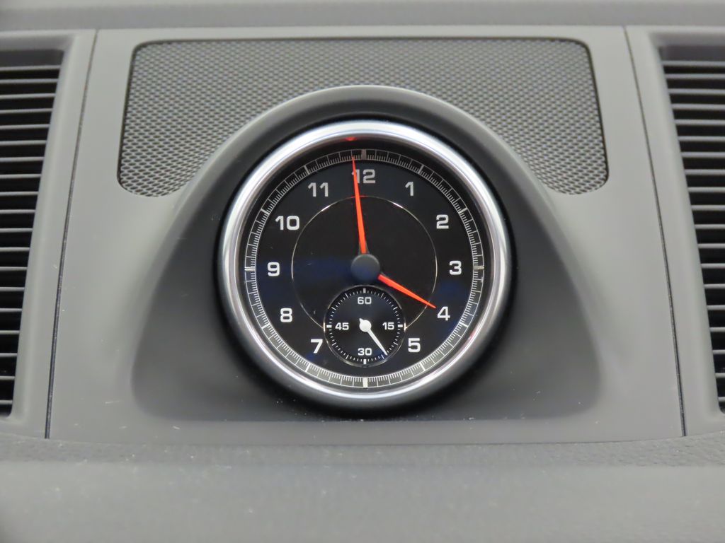 Thumbnail: 2021 Porsche Macan - 23