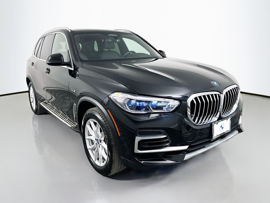 Thumbnail: 2022 BMW X5 - 3