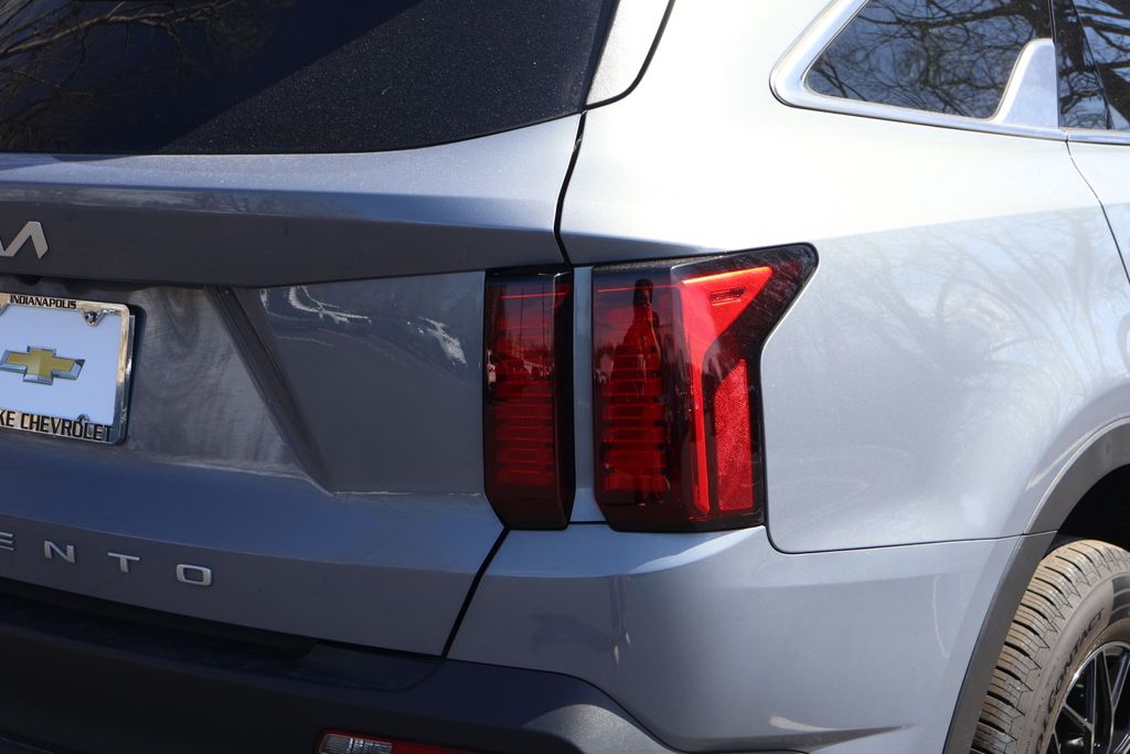 Thumbnail: 2022 Kia Sorento - 7