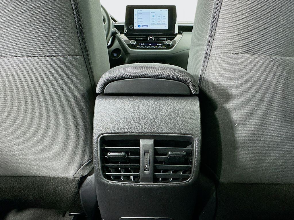 Thumbnail: 2024 Toyota Corolla Cross - 24