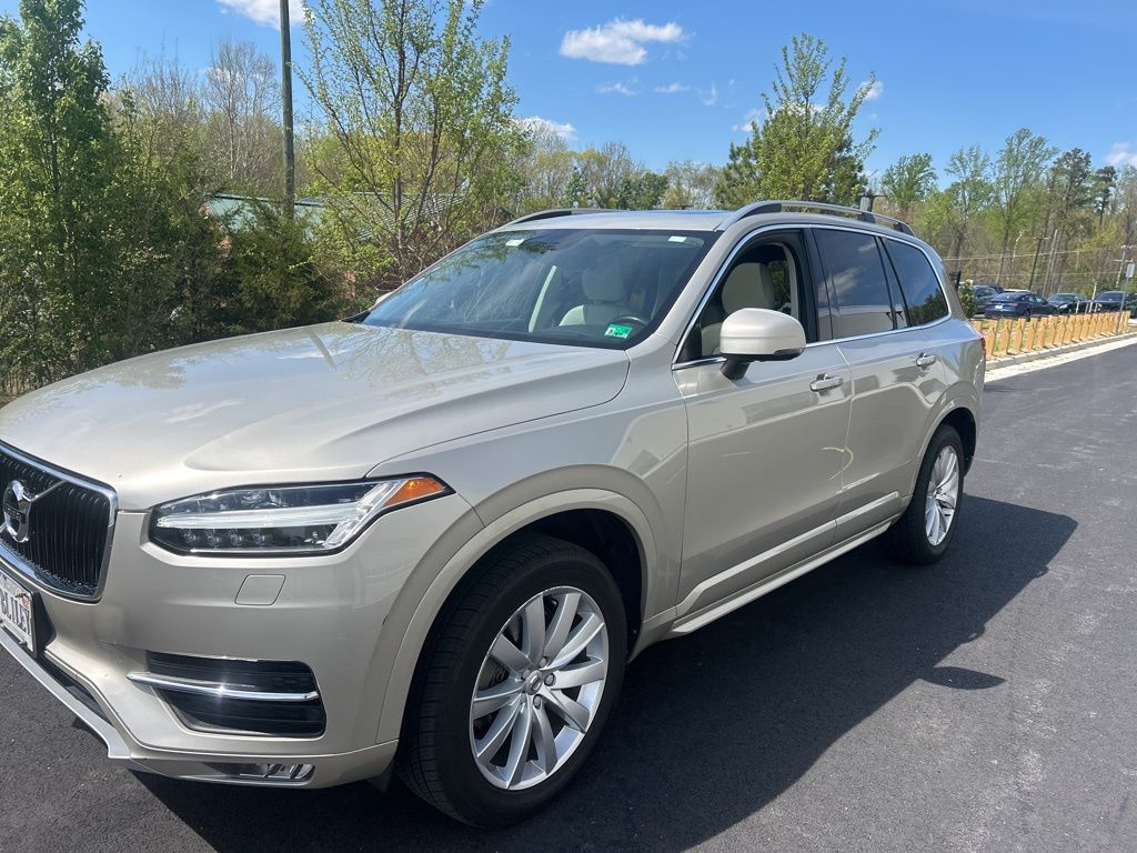 Luminous Sand Metallic 2016 Volvo XC90 T6 Momentum AWD SUV / Crossover All-Wheel Drive Automatic