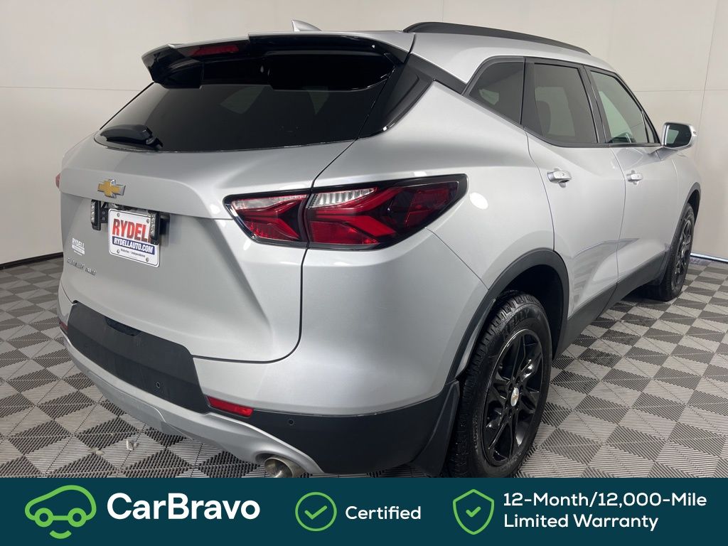 View vehicle photo 5