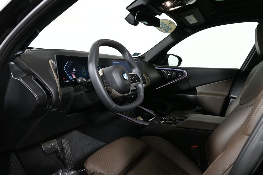 Thumbnail: 2025 BMW X3 - 15