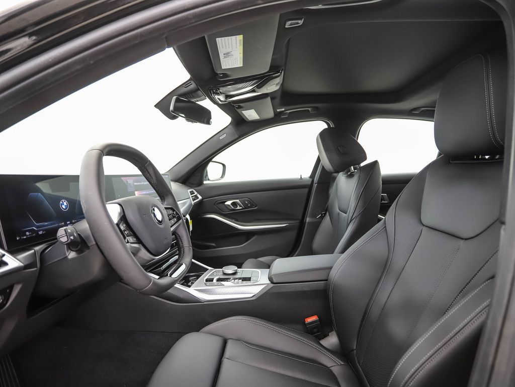 Thumbnail: 2025 BMW 3 Series - 10