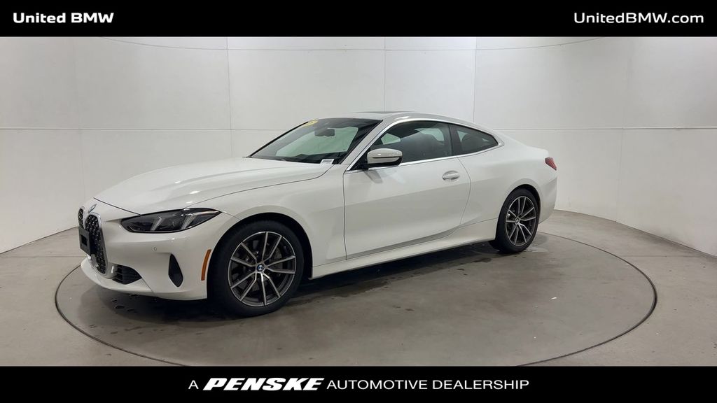 Thumbnail: 2025 BMW 4 Series - 4