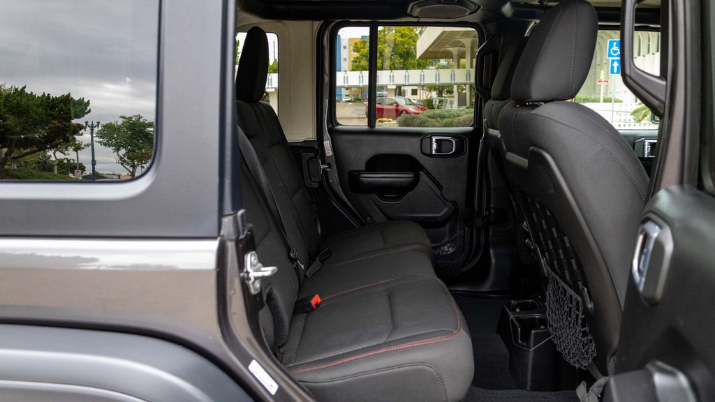 Used 2018 Jeep Wrangler Unlimited Rubicon 4D Sport Utility