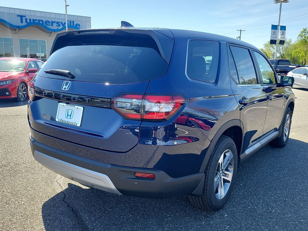 Thumbnail: 2025 Honda Pilot - 4