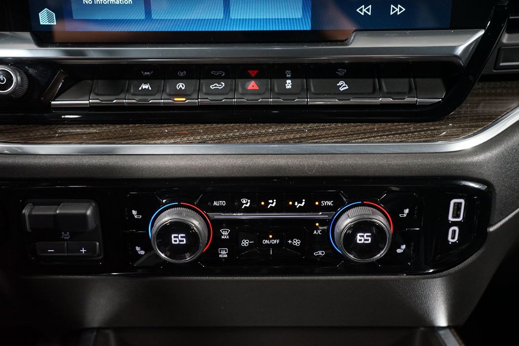 Thumbnail: 2024 Chevrolet Silverado 1500 - 23