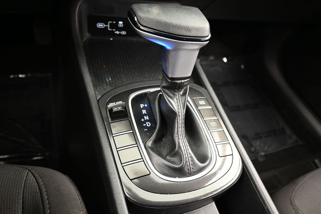 Used 2024 Ecotronic Gray Pearl Hyundai SE image 31