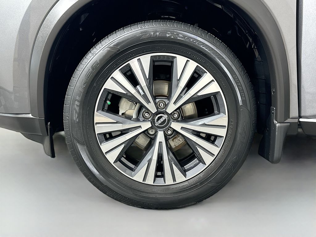 Thumbnail: 2023 Nissan Rogue - 30