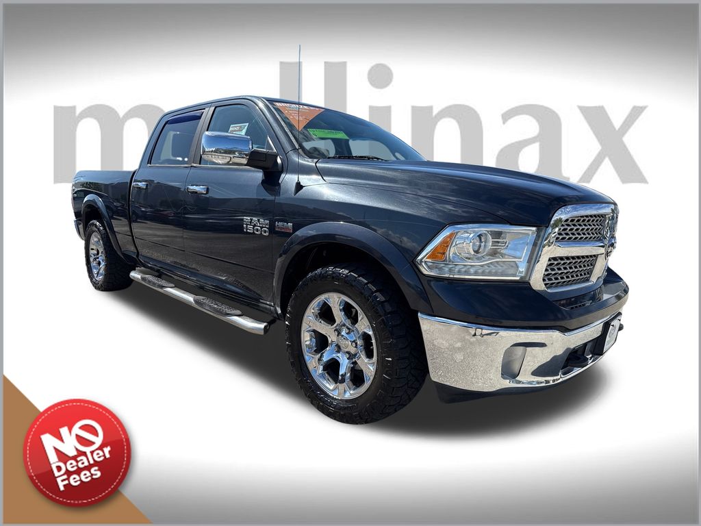 2016 RAM Ram 1500 Pickup Laramie's photo